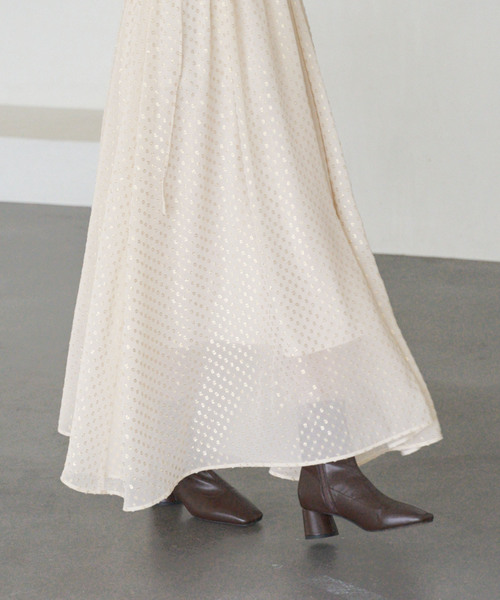 Noble(ノーブル)の「ラメカットジャガード2wayワンピース(ワンピース・レディース・ブラック/ベージュ・FREE)」の3枚目の写真