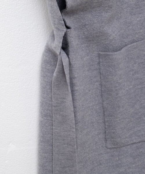 Rie Miller（リエミラー）の「バイカラー強縮ニットショール（ニット/セーター・レディース・ネイビー/ライトグレー・FREE）」の12枚目の写真