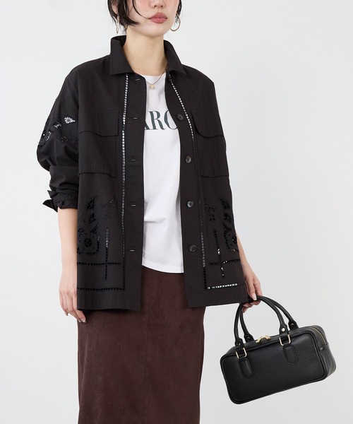 AULENTTI（オウレンティ）の「【AULENTTI】2WAYレザーボストンバッグ（ボストンバッグ・レディース・キャメル/ブラック・FREE）」の4枚目の写真