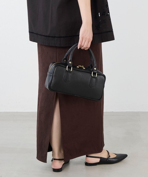 AULENTTI（オウレンティ）の「【AULENTTI】2WAYレザーボストンバッグ（ボストンバッグ・レディース・キャメル/ブラック・FREE）」の5枚目の写真