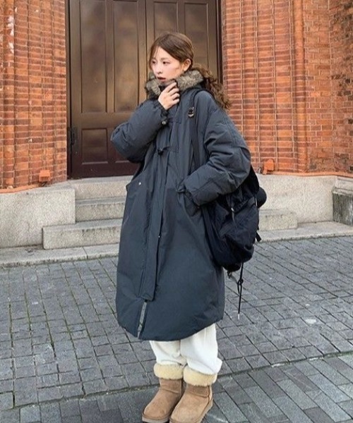 ファーフード付きロングダウン風コート／グレー・ベージュ・ピンク