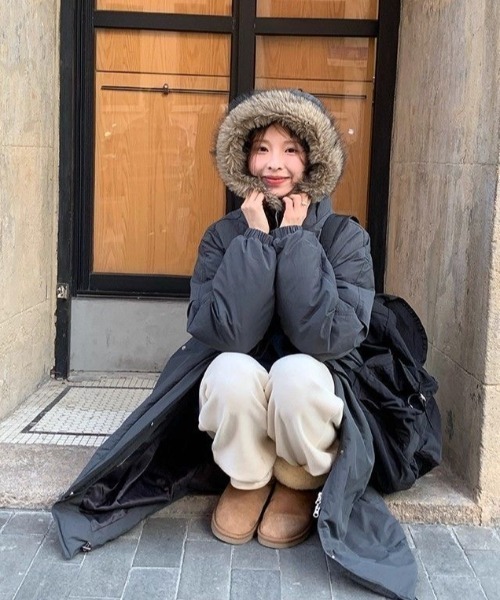 セール】ファーフード付きロングダウン風コート／グレー・ベージュ