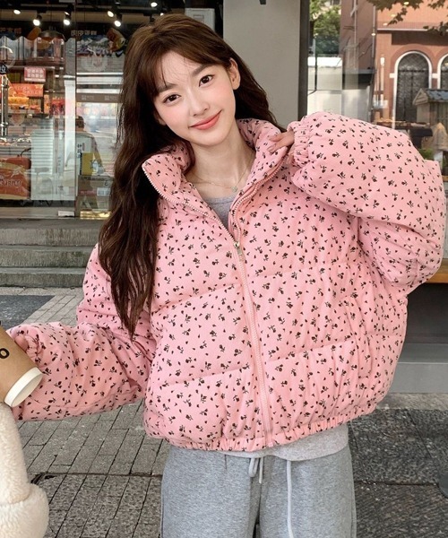 花柄ショート丈ダウンジャケット 小花柄ショートダウンジャケット（ダウンジャケット/コート）｜Ressaca