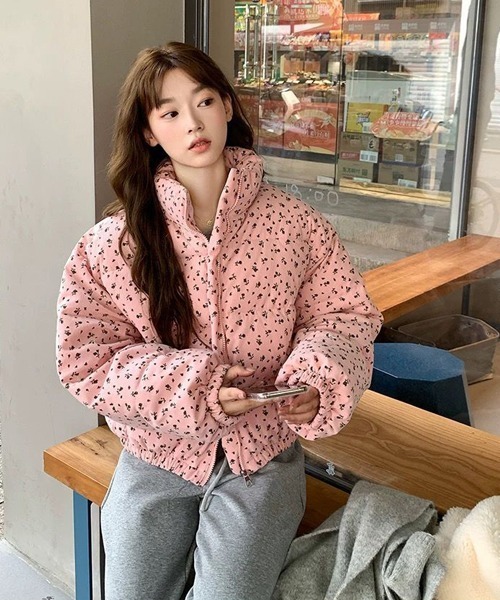 nanatricot COMME des GARÇONS 花柄ダウン HARSH AND CRUEL カラフル フラワープリント ダウンジャケット｜MIRISE