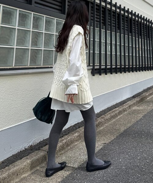 WILLOW（ウィロー）の「【willow】チルデンニットベスト（ベスト・レディース・グレー/オフホワイト・ONE SIZE）」の8枚目の写真