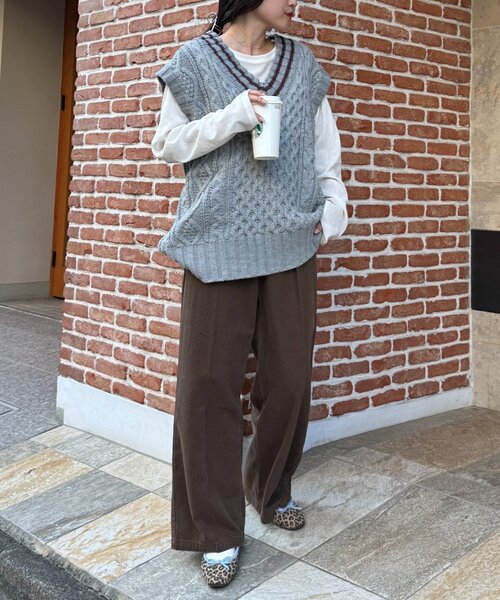 WILLOW（ウィロー）の「【willow】チルデンニットベスト（ベスト・レディース・グレー/オフホワイト・ONE SIZE）」の15枚目の写真