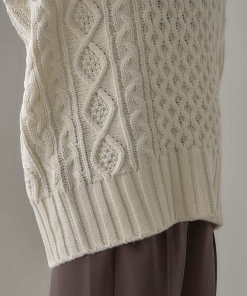 WILLOW（ウィロー）の「【willow】チルデンニットベスト（ベスト・レディース・グレー/オフホワイト・ONE SIZE）」の22枚目の写真