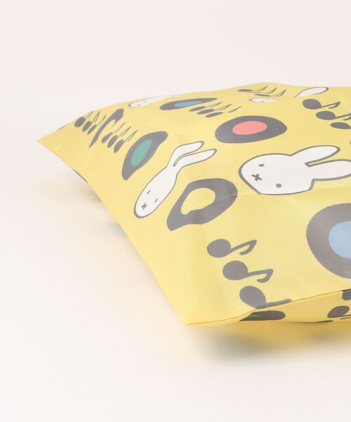 Miffy( ミッフィー)の「【 miffy 】 Dick Bruna ミッフィー&ミュージック くるくるショッピングバッグA 25W10(エコバッグ/サブバッグ・レディース・ブラック/イエロー・FREE)」の4枚目の写真