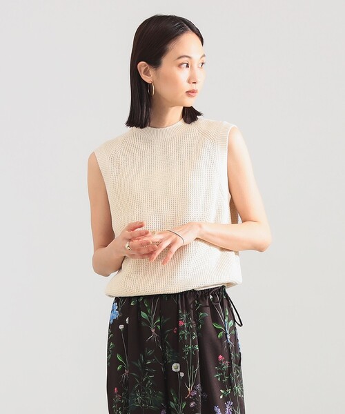 Demi-Luxe BEAMS(デミルクス ビームス)の「【7/24値下げ】【別注】SLOANE / 7ゲージ 畦編 クルーネック ノースリーブ(ニット/セーター・レディース・ホワイト系その他5/グレー・1)」の3枚目の写真