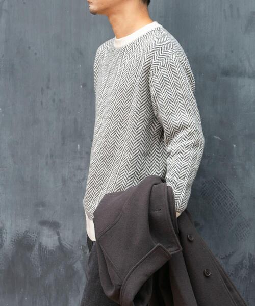 URBAN RESEARCH ROSSO MEN(アーバンリサーチロッソメン)の「『XLサイズあり』ヘリンボーン柄クルーネックニット(ニット/セーター・メンズ・ネイビー/アイボリー/グレー系その他/ブラック/グレー・SMALL/MEDIUM/LARGE/X-LARGE)」の19枚目の写真