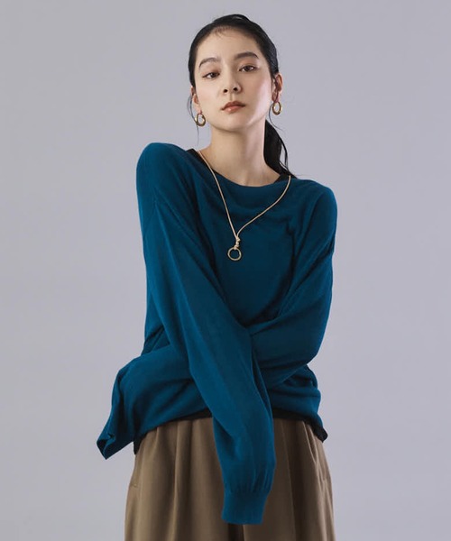 Muscat(マスカット)の「バックオープンニットトップス(ニット/セーター・レディース・ブラック/ベージュ/ロイヤルブルー/ワインレッド/ライトグレー・F)」の4枚目の写真