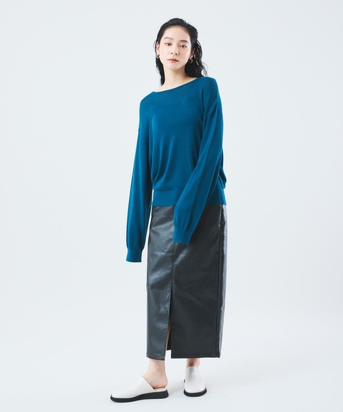 Muscat(マスカット)の「バックオープンニットトップス(ニット/セーター・レディース・ブラック/ベージュ/ロイヤルブルー/ワインレッド/ライトグレー・F)」の8枚目の写真