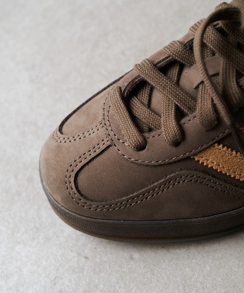 COLLAGE GALLARDAGALANTE(コラージュガリャルダガランテ)の「adidas/GAZELLE INDOOR(スニーカー・レディース・ダークブラウン・23.5cm/24cm/24.5cm)」の17枚目の写真