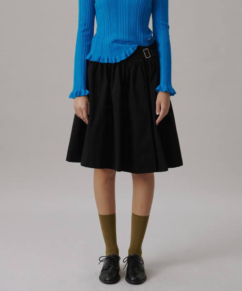 TTUDEMENT(トュードメント)の「A-LINE FLARED WRAP SKIRT_BLACK(スカート・レディース・その他・SMALL/MEDIUM)」の2枚目の写真