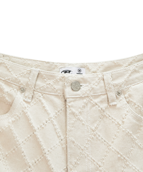 ROCKCAKE(ロックケーキ)の「Diamond Punching Bermuda Pants - Beige(その他パンツ・レディース・その他・SMALL/MEDIUM)」の9枚目の写真