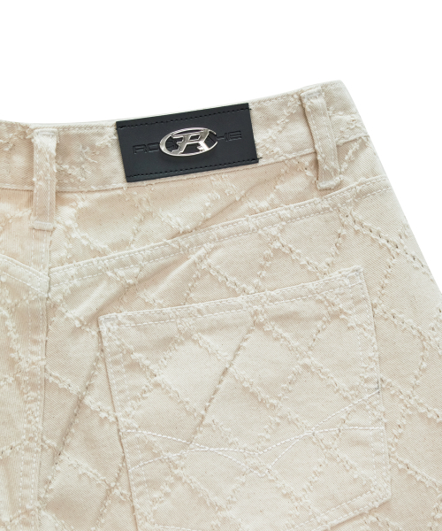 ROCKCAKE(ロックケーキ)の「Diamond Punching Bermuda Pants - Beige(その他パンツ・レディース・その他・SMALL/MEDIUM)」の7枚目の写真
