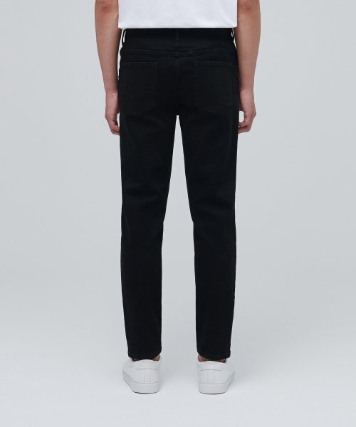 MUSINSA STANDARD（ムシンサスタンダード）の「スラッシュスリムクロップドデニムパンツ[ブラック]（デニムパンツ・メンズ・その他・33/26/27/28/29/42/36/34/32/30/31/40/38）」の2枚目の写真