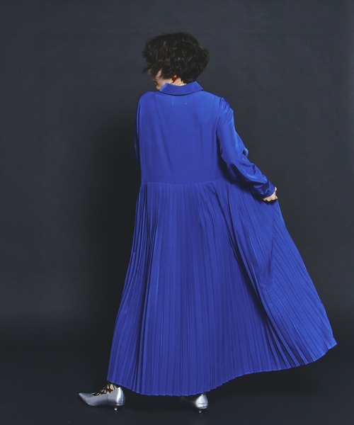 manana suerte(マニャーナスエルテ)の「アシンメトリープリーツワンピース(ワンピース・レディース・ブラック/ブルー・FREE)」の21枚目の写真