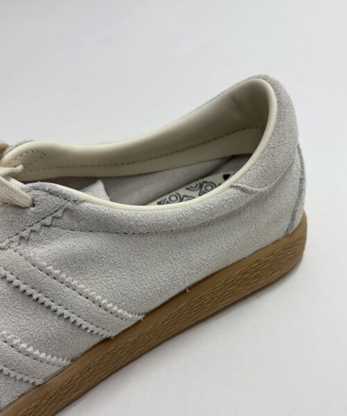 Omekashi（オメカシ）の「adidas TOBACCO（スニーカー・レディース・オフホワイト・23.5cm/24.5cm/25.5cm）」の9枚目の写真