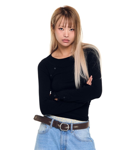 AAKAM(アーカム)の「Layered Long Sleeve (Black)(Tシャツ/カットソー・レディース・その他・1/2)」の12枚目の写真