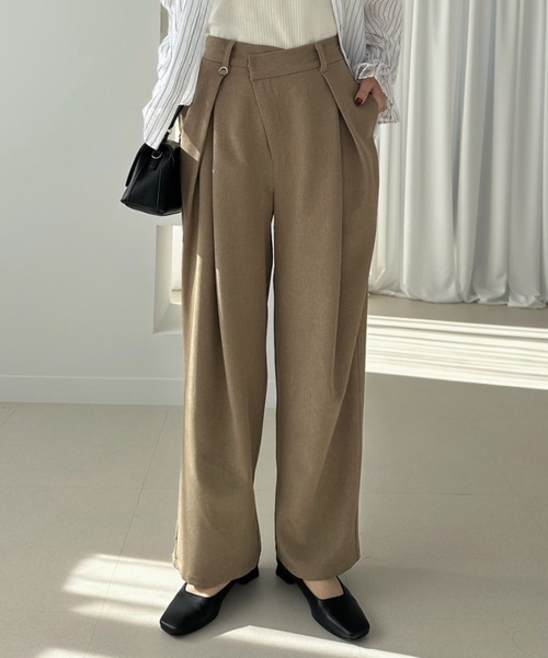 Eclat one(エクラワン)の「【Eclat one】ストレートシルエット フロントタック ワイドパンツ(スラックス・レディース・ベージュ/チャコールグレー/ブラック・FREE)」の9枚目の写真