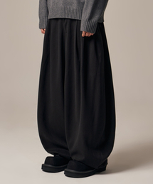 IDWS（アイドンワナセル）の「Void 4 Tuck Balloon Trouser Black（スラックス）」