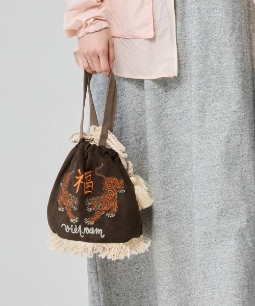 KRIFF MAYER Lady's Collection(クリフメイヤーレディースコレクション)の「スーベニア巾着バッグ(ショルダーバッグ・メンズ・オリーブ/ブラック/アイボリー/ブルー/ブラウン/イエロー・FREE)」の7枚目の写真