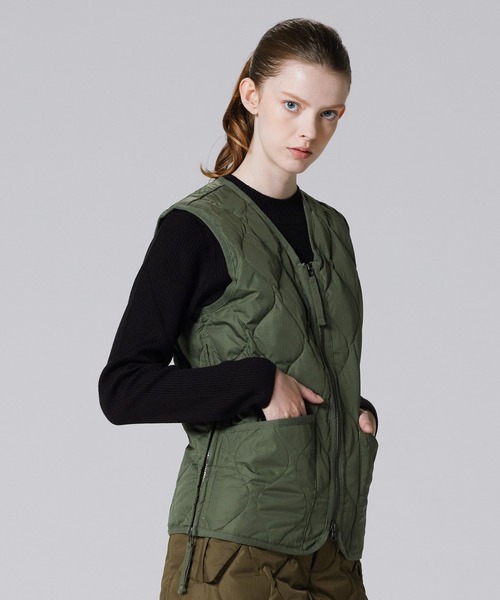 TAION（タイオン）の「【TAION(タイオン)】〈ユニセックス〉ミリタリー Vネックジップ ダウンベスト（ダウンベスト・メンズ・ブラック/ダークネイビー/チャコールグレー/ダークグリーン系5/ダークオリーブ/ブラウン系その他5/オリーブ/チョコ・L/M/S/XS/2XL/XL）」の5枚目の写真