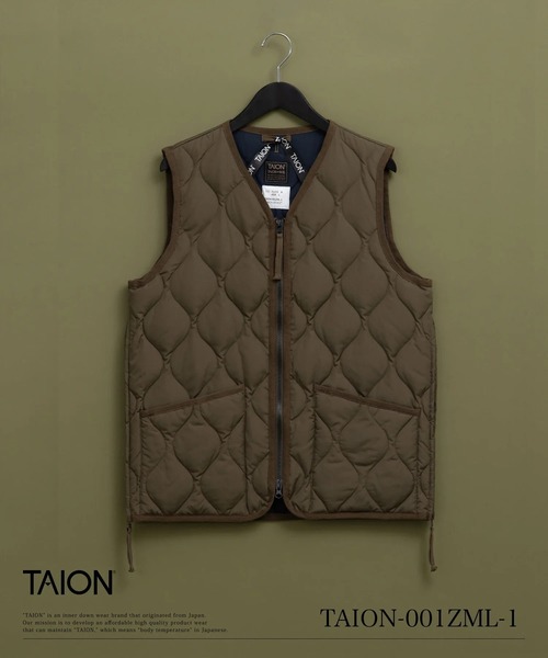 TAION（タイオン）の「【TAION(タイオン)】〈ユニセックス〉ミリタリー Vネックジップ ダウンベスト（ダウンベスト・メンズ・ブラック/ダークネイビー/チャコールグレー/ダークグリーン系5/ダークオリーブ/ブラウン系その他5/オリーブ/チョコ・L/M/S/XS/2XL/XL）」の6枚目の写真
