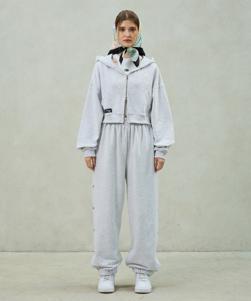 ARI(アリ)の「PITA HOOD ZIP-UP / WHITE_MELANGE(パーカー・レディース・ライトグレー・FREE)」の7枚目の写真