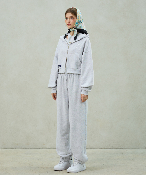 ARI(アリ)の「PITA HOOD ZIP-UP / WHITE_MELANGE(パーカー・レディース・ライトグレー・FREE)」の6枚目の写真