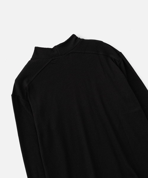 VASTIC(バスティック)の「ハーフジップロングスリーブ_ブラック(Tシャツ/カットソー・メンズ・ホワイト・X-LARGE/MEDIUM/LARGE)」の5枚目の写真
