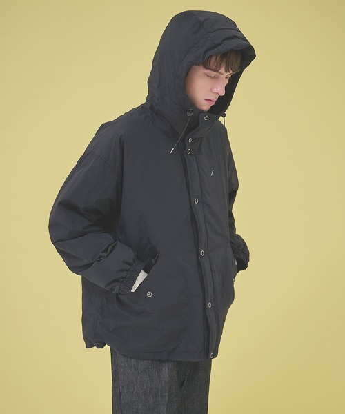 markaware(マーカウェア)の「【markaware/marka】別注 SNOW PARKA - PRIMALOFT(ダウンジャケット/コート・メンズ・ダークグレー/ブラック・2/1)」の8枚目の写真