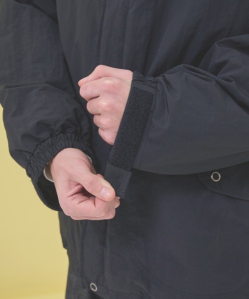 markaware(マーカウェア)の「【markaware/marka】別注 SNOW PARKA - PRIMALOFT(ダウンジャケット/コート・メンズ・ダークグレー/ブラック・2/1)」の15枚目の写真