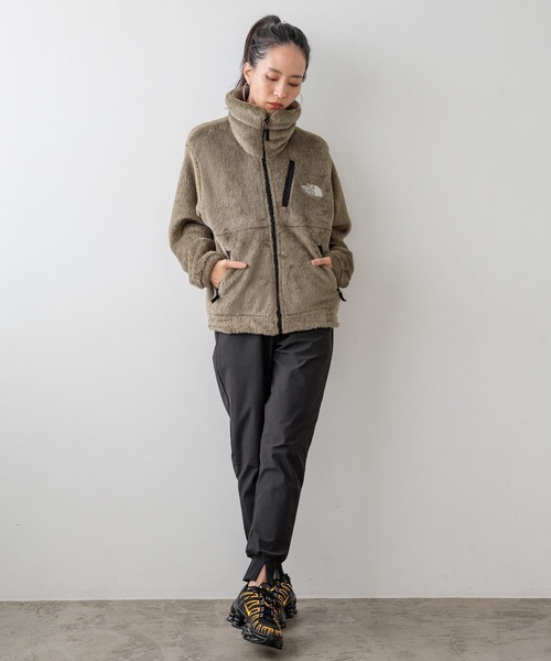 NIKE(ナイキ)の「【HEREIAM】NIKE(ナイキ)/Shox TL(スニーカー・レディース・ブラック/グレー・24.0cm/25.0cm/26.0cm/27.0cm/28.0cm)」の4枚目の写真