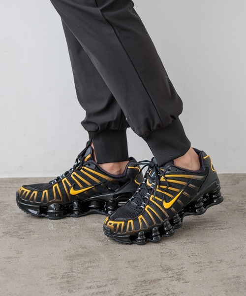 NIKE(ナイキ)の「【HEREIAM】NIKE(ナイキ)/Shox TL(スニーカー・レディース・ブラック/グレー・24.0cm/25.0cm/26.0cm/27.0cm/28.0cm)」の5枚目の写真