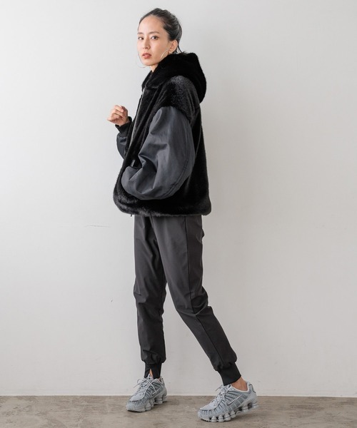 NIKE(ナイキ)の「【HEREIAM】NIKE(ナイキ)/Shox TL(スニーカー・レディース・ブラック/グレー・24.0cm/25.0cm/26.0cm/27.0cm/28.0cm)」の6枚目の写真