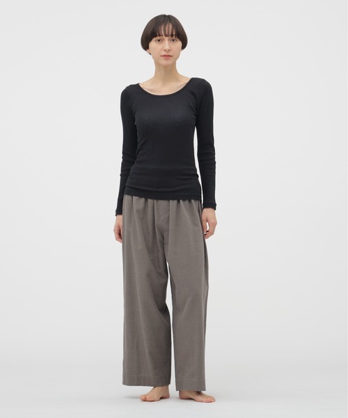 MARGARET HOWELL(マーガレットハウエル)の「COTTON SILK RIB TOP(Tシャツ/カットソー・レディース・ライトグレー/ブラック/ブルー・FREE)」の4枚目の写真