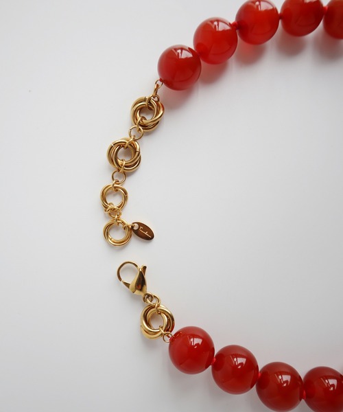 TUWAKRIM（トゥワクリム）の「【TUWAKRIM】レッドアゲートネックレスL（ネックレス・レディース・レッド・MEDIUM）」の5枚目の写真