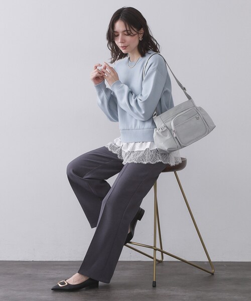 OPAQUE.CLIP（オペークドットクリップ）の「フロントポケット3層デザインショルダーバッグ【マルチポケット】（ショルダーバッグ・レディース・ベージュ/グレー/ブラック・00）」の5枚目の写真