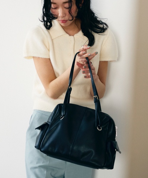 Lutim by u(ルチバイユー)の「サイドポケットダブルハンドルボストンバッグ(ボストンバッグ・レディース・ブラウン/ブラック・FREE)」の2枚目の写真
