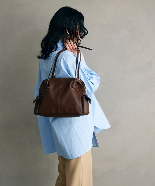 Lutim by u(ルチバイユー)の「サイドポケットダブルハンドルボストンバッグ(ボストンバッグ・レディース・ブラウン/ブラック・FREE)」の19枚目の写真