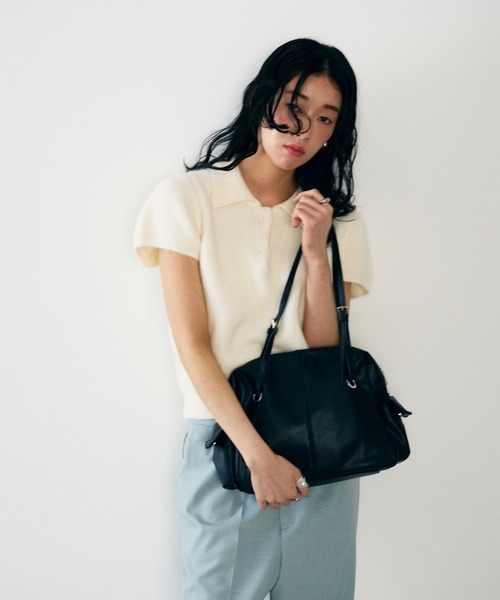 Lutim by u(ルチバイユー)の「サイドポケットダブルハンドルボストンバッグ(ボストンバッグ・レディース・ブラウン/ブラック・FREE)」の8枚目の写真