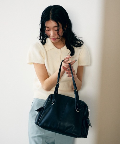 Lutim by u(ルチバイユー)の「サイドポケットダブルハンドルボストンバッグ(ボストンバッグ・レディース・ブラウン/ブラック・FREE)」の5枚目の写真