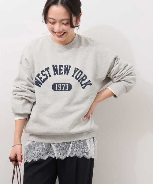 JOURNAL STANDARD relume（ジャーナルスタンダード　レリューム）の「《WEB限定追加2》ヴィンテージライクカレッジロゴスウェット（スウェット・レディース・ベージュ/アイボリー・FREE）」の15枚目の写真