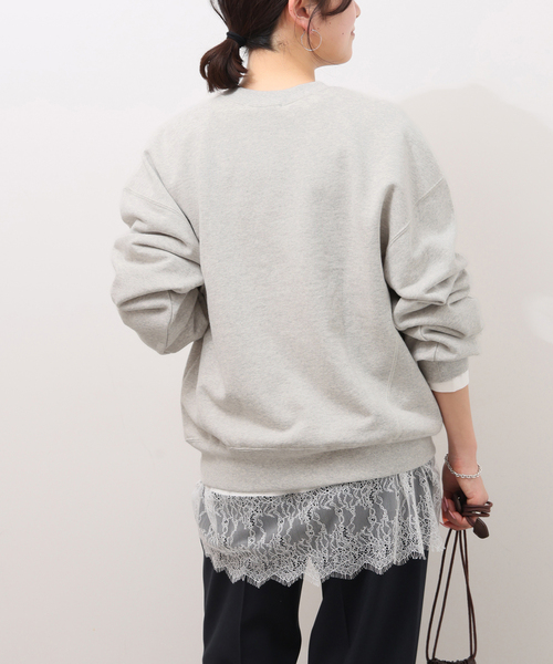 JOURNAL STANDARD relume（ジャーナルスタンダード　レリューム）の「《WEB限定追加2》ヴィンテージライクカレッジロゴスウェット（スウェット・レディース・ベージュ/アイボリー・FREE）」の3枚目の写真