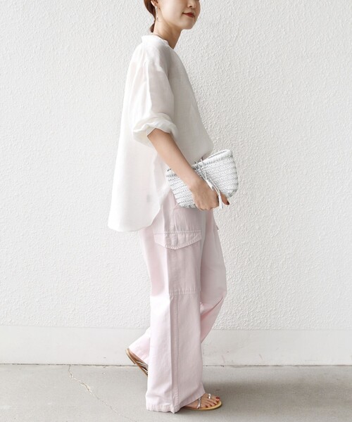 SHIPS（シップス）の「【実力派ベーシック】〈手洗い可能〉IMPERIAL LINEN 混 バンドカラー スキッパー シャツ（シャツ/ブラウス・レディース・ネイビー/ミント/オフホワイト/ブラウン・ONE SIZE）」の21枚目の写真