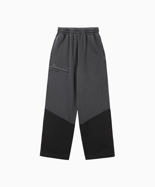 MENASOO(ミナス)の「Pocket Point Cotton Track Pants_Charcoal(その他パンツ・レディース・チャコール・1/2)」の4枚目の写真
