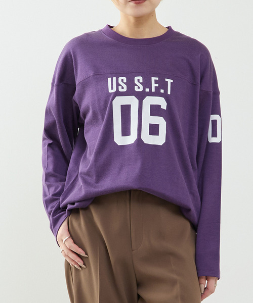 SOFFITTO(ソフィット)の「フットボールロングTシャツ(Tシャツ/カットソー・レディース・ホワイト/パープル・FREE)」の2枚目の写真