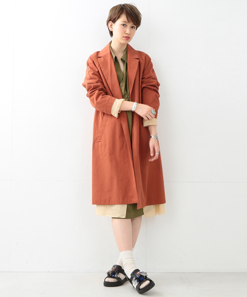 Ray BEAMS(レイビームス)の「Ray BEAMS / レイヤード コットン コクーン コート(その他アウター・レディース・ベージュ/ブラウン系その他・1/0)」の2枚目の写真